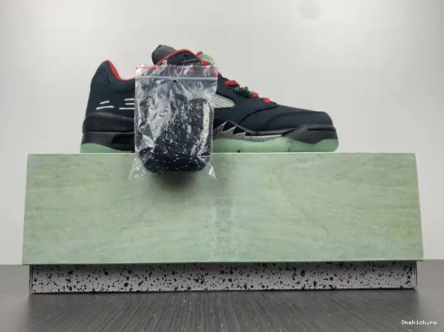 One Kick Retro Air Jordan Anthracite 5 DM4640-036 0524